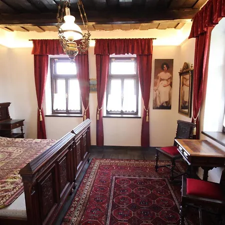 Casa de hóspedes Antik 4*